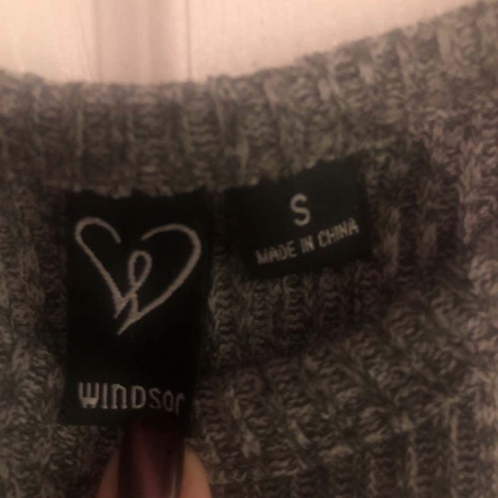 Windsor Cold Shoulder Grey Sweater - Picture 5 of 5